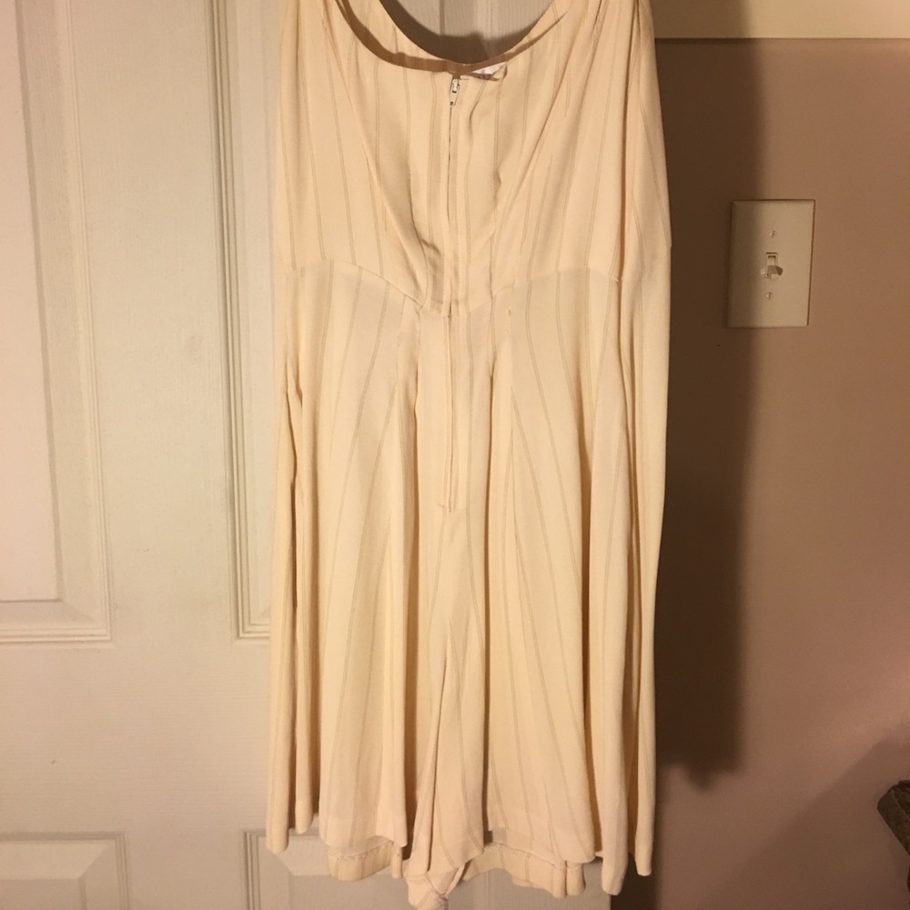 Pinstriped romper - Picture 2 of 4